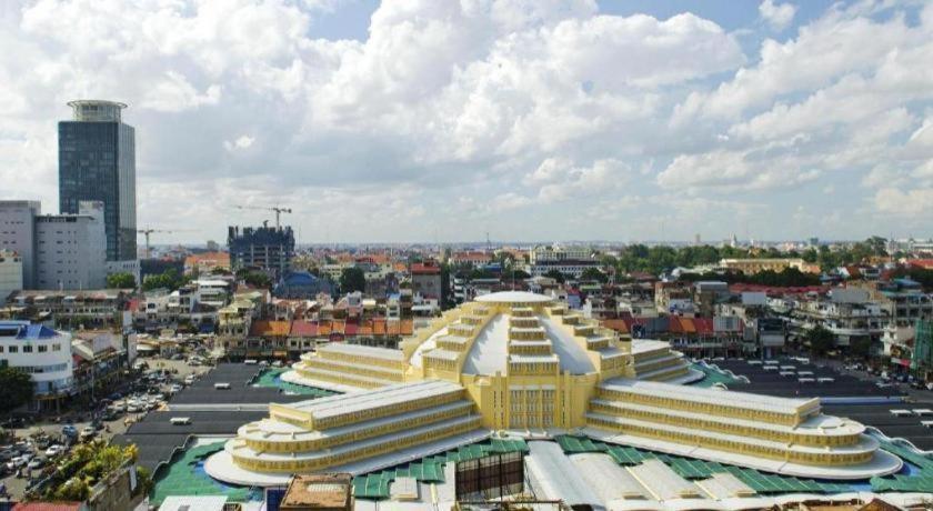 Kirirom Crystal Hotel Phnom Penh Bagian luar foto