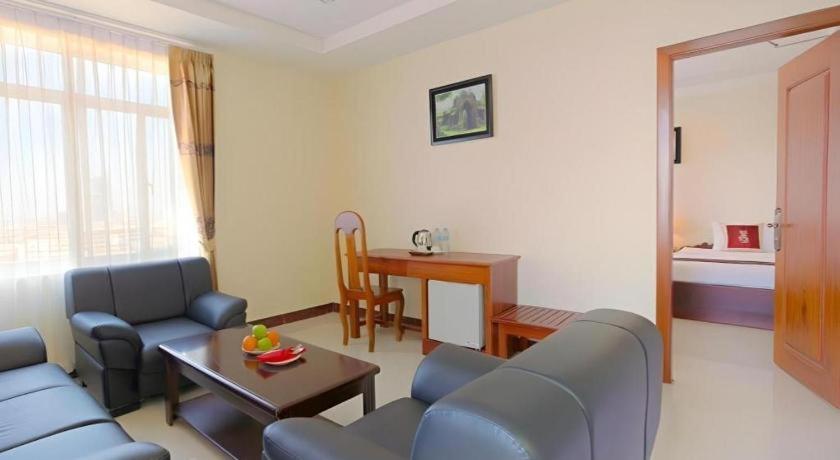 Kirirom Crystal Hotel Phnom Penh Bagian luar foto