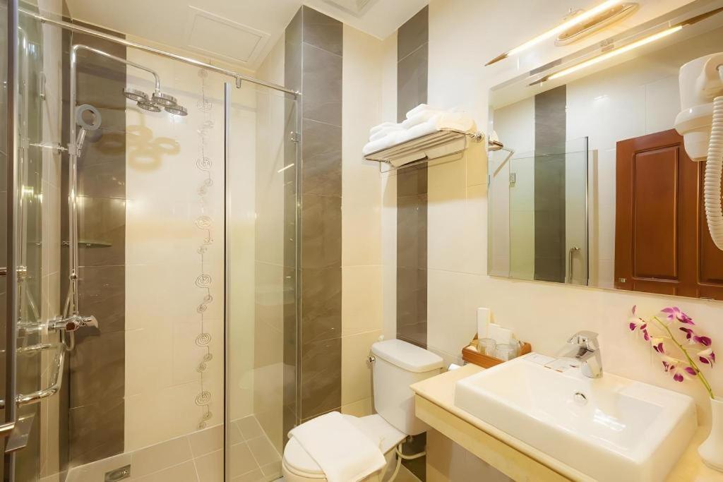 Kirirom Crystal Hotel Phnom Penh Bagian luar foto